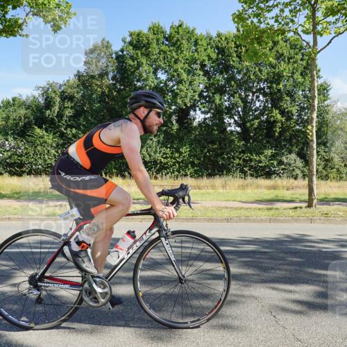 09.08.2026 - GEWOBA Citytriathlon Bremen Michael Burmester http://msf.ph/oto/9958325 09.08.2026 10:44:55 Radfahren 221, 231, 342, 391, 398, 519 meine-sportfotos.de