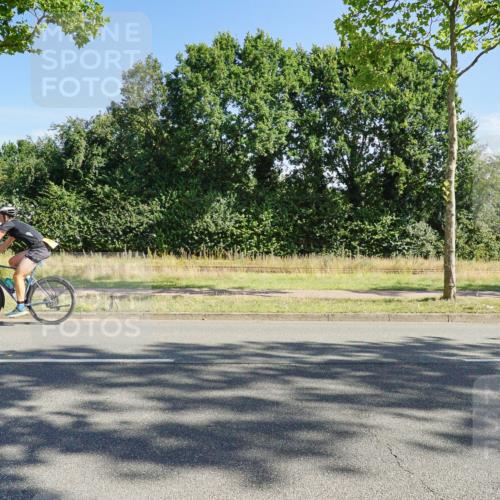 09.08.2026 - GEWOBA Citytriathlon Bremen Michael Burmester http://msf.ph/oto/9958357 09.08.2026 10:46:07 Radfahren 339, 407, 408, 478 meine-sportfotos.de