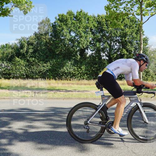 09.08.2026 - GEWOBA Citytriathlon Bremen Michael Burmester http://msf.ph/oto/9958359 09.08.2026 10:46:12 Radfahren 325, 332, 339, 366, 379, 407, 408 meine-sportfotos.de