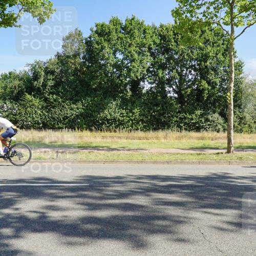 09.08.2026 - GEWOBA Citytriathlon Bremen Michael Burmester http://msf.ph/oto/9958370 09.08.2026 10:46:26 Radfahren 325, 328, 332, 343, 364, 366, 369, 379, 502 meine-sportfotos.de