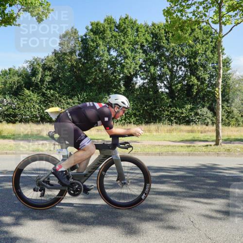 09.08.2026 - GEWOBA Citytriathlon Bremen Michael Burmester http://msf.ph/oto/9958373 09.08.2026 10:46:39 Radfahren 340, 369, 403, 411, 447 meine-sportfotos.de