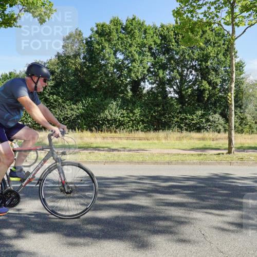 09.08.2026 - GEWOBA Citytriathlon Bremen Michael Burmester http://msf.ph/oto/9958378 09.08.2026 10:46:47 Radfahren 131, 340, 368, 403, 406, 411, 447 meine-sportfotos.de