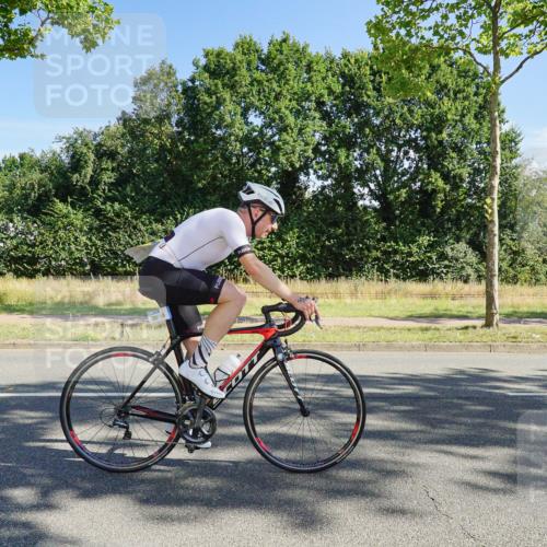 09.08.2026 - GEWOBA Citytriathlon Bremen Michael Burmester http://msf.ph/oto/9958389 09.08.2026 10:47:06 Radfahren 103, 125, 131, 249, 304, 329, 359, 362, 368, 382, 392 meine-sportfotos.de