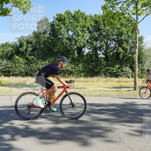09.08.2026 - GEWOBA Citytriathlon Bremen Michael Burmester http://msf.ph/oto/9958391 09.08.2026 10:47:08 Radfahren 103, 125, 249, 304, 329, 359, 362, 382, 392 meine-sportfotos.de
