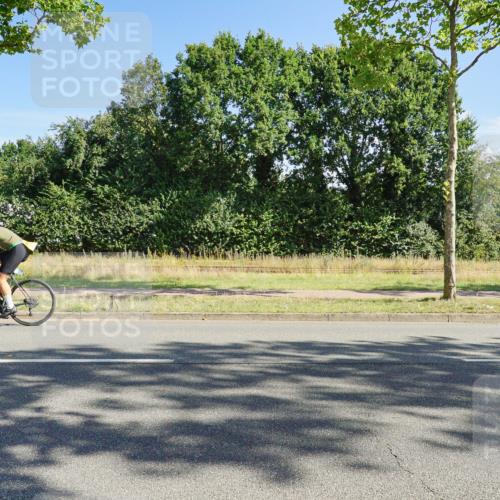 09.08.2026 - GEWOBA Citytriathlon Bremen Michael Burmester http://msf.ph/oto/9958396 09.08.2026 10:47:15 Radfahren 103, 249, 359, 362, 382, 392 meine-sportfotos.de