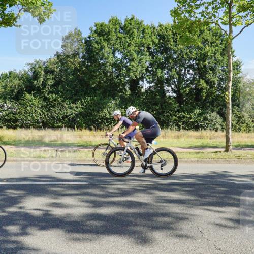 09.08.2026 - GEWOBA Citytriathlon Bremen Michael Burmester http://msf.ph/oto/9958398 09.08.2026 10:47:30 Radfahren 298, 479, 516 meine-sportfotos.de