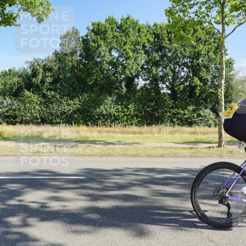09.08.2026 - GEWOBA Citytriathlon Bremen Michael Burmester http://msf.ph/oto/9958403 09.08.2026 10:47:37 Radfahren 295, 298, 479, 516 meine-sportfotos.de