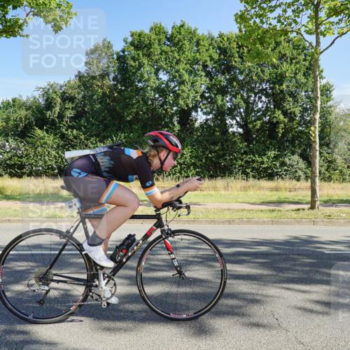 09.08.2026 - GEWOBA Citytriathlon Bremen Michael Burmester http://msf.ph/oto/9958408 09.08.2026 10:47:49 Radfahren 295, 363, 396, 437, 479 meine-sportfotos.de