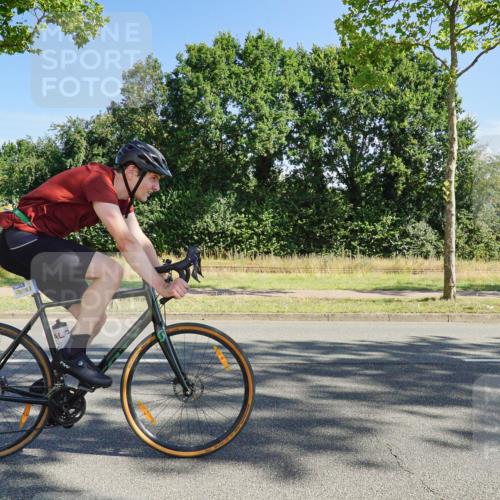 09.08.2026 - GEWOBA Citytriathlon Bremen Michael Burmester http://msf.ph/oto/9958410 09.08.2026 10:47:53 Radfahren 25, 295, 363, 396, 437 meine-sportfotos.de