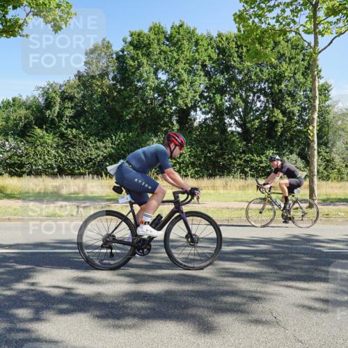 09.08.2026 - GEWOBA Citytriathlon Bremen Michael Burmester http://msf.ph/oto/9958422 09.08.2026 10:48:21 Radfahren 239, 312, 352, 356, 520 meine-sportfotos.de