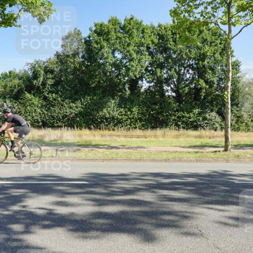 09.08.2026 - GEWOBA Citytriathlon Bremen Michael Burmester http://msf.ph/oto/9958423 09.08.2026 10:48:22 Radfahren 239, 312, 352, 356, 520 meine-sportfotos.de