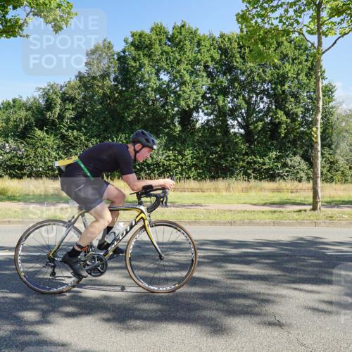09.08.2026 - GEWOBA Citytriathlon Bremen Michael Burmester http://msf.ph/oto/9958441 09.08.2026 10:49:15 Radfahren 294, 388, 430, 454, 497 meine-sportfotos.de
