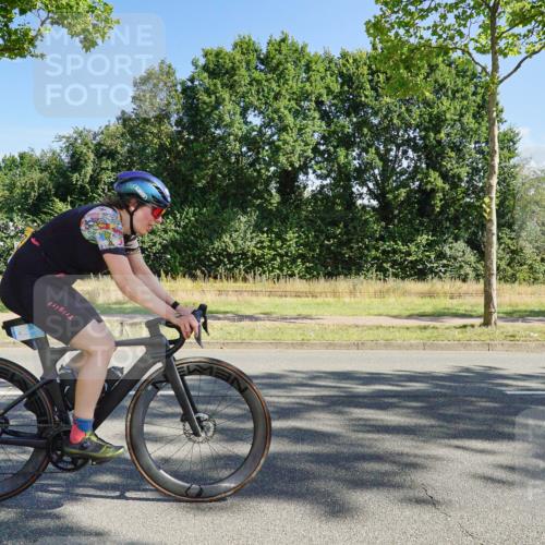 09.08.2026 - GEWOBA Citytriathlon Bremen Michael Burmester http://msf.ph/oto/9958445 09.08.2026 10:49:20 Radfahren 294, 320, 413, 430, 454, 497 meine-sportfotos.de