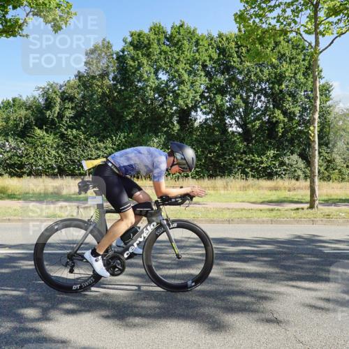 09.08.2026 - GEWOBA Citytriathlon Bremen Michael Burmester http://msf.ph/oto/9958446 09.08.2026 10:49:22 Radfahren 294, 320, 413, 430, 454, 497 meine-sportfotos.de