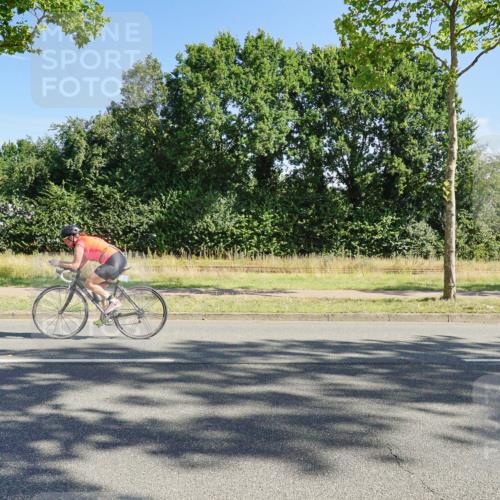 09.08.2026 - GEWOBA Citytriathlon Bremen Michael Burmester http://msf.ph/oto/9958460 09.08.2026 10:49:39 Radfahren 299, 320, 508 meine-sportfotos.de
