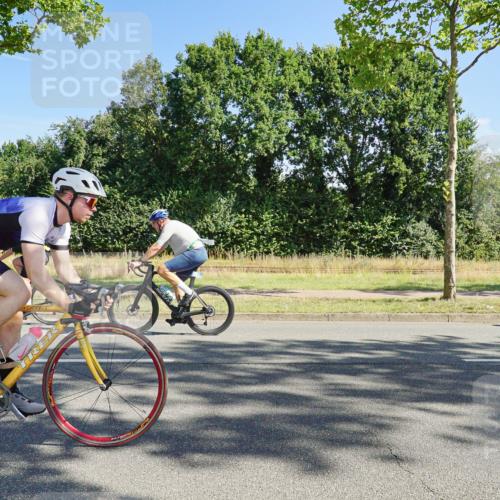 09.08.2026 - GEWOBA Citytriathlon Bremen Michael Burmester http://msf.ph/oto/9958461 09.08.2026 10:49:51 Radfahren 317, 410 meine-sportfotos.de