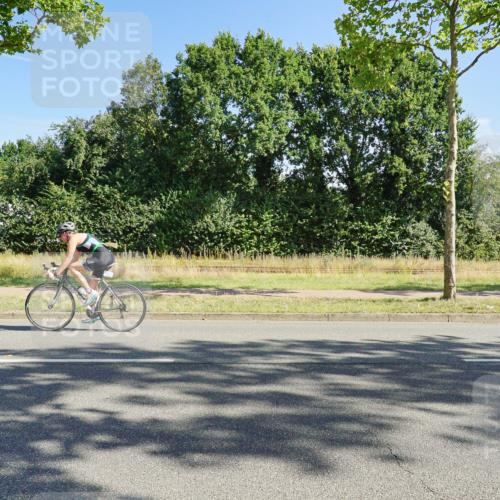 09.08.2026 - GEWOBA Citytriathlon Bremen Michael Burmester http://msf.ph/oto/9958464 09.08.2026 10:49:53 Radfahren 317, 410 meine-sportfotos.de