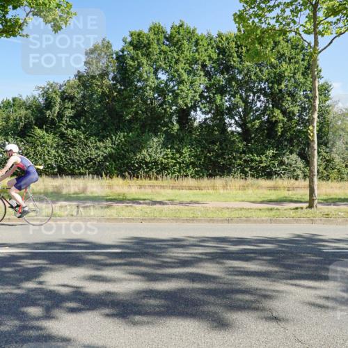09.08.2026 - GEWOBA Citytriathlon Bremen Michael Burmester http://msf.ph/oto/9958467 09.08.2026 10:49:57 Radfahren 317, 334, 410, 458, 489 meine-sportfotos.de