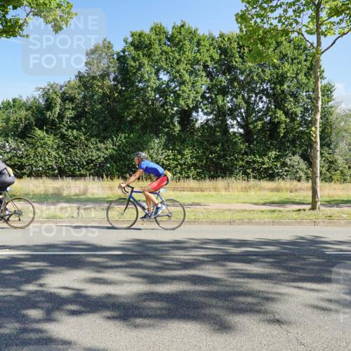 09.08.2026 - GEWOBA Citytriathlon Bremen Michael Burmester http://msf.ph/oto/9958468 09.08.2026 10:49:59 Radfahren 317, 334, 410, 458, 489 meine-sportfotos.de