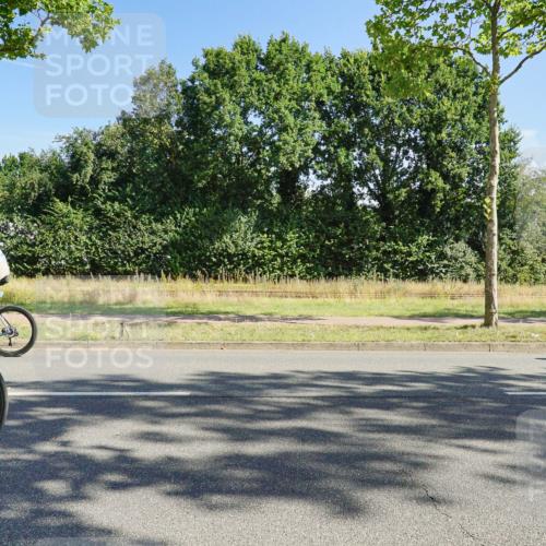 09.08.2026 - GEWOBA Citytriathlon Bremen Michael Burmester http://msf.ph/oto/9958470 09.08.2026 10:50:03 Radfahren 189, 334, 410, 458, 489 meine-sportfotos.de