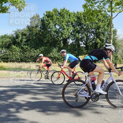 09.08.2026 - GEWOBA Citytriathlon Bremen Michael Burmester http://msf.ph/oto/9958471 09.08.2026 10:50:04 Radfahren 129, 189, 334, 410, 458, 489 meine-sportfotos.de