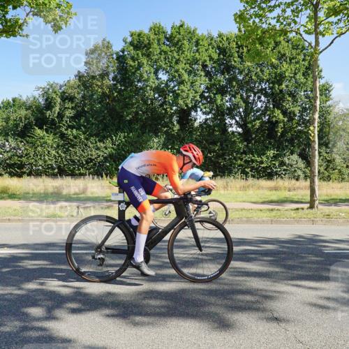 09.08.2026 - GEWOBA Citytriathlon Bremen Michael Burmester http://msf.ph/oto/9958475 09.08.2026 10:50:09 Radfahren 27, 39, 129, 189, 215, 288, 334, 410, 419, 458, 489 meine-sportfotos.de