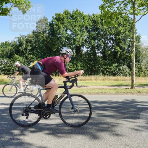 09.08.2026 - GEWOBA Citytriathlon Bremen Michael Burmester http://msf.ph/oto/9958490 09.08.2026 10:50:38 Radfahren 1, 7, 63, 83, 337, 350, 450, 470, 481, 482, 486, 526, 532 meine-sportfotos.de