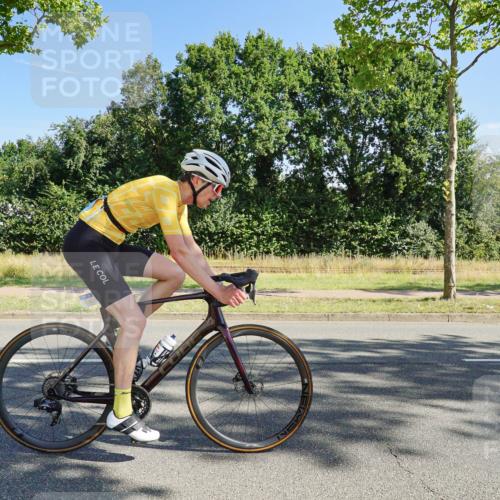 09.08.2026 - GEWOBA Citytriathlon Bremen Michael Burmester http://msf.ph/oto/9958524 09.08.2026 10:51:44 Radfahren 47, 57, 95, 209, 515 meine-sportfotos.de