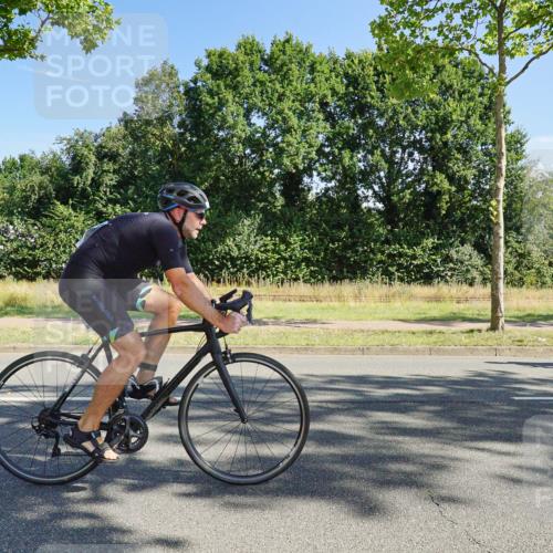 09.08.2026 - GEWOBA Citytriathlon Bremen Michael Burmester http://msf.ph/oto/9958525 09.08.2026 10:51:45 Radfahren 47, 57, 95, 209, 515 meine-sportfotos.de