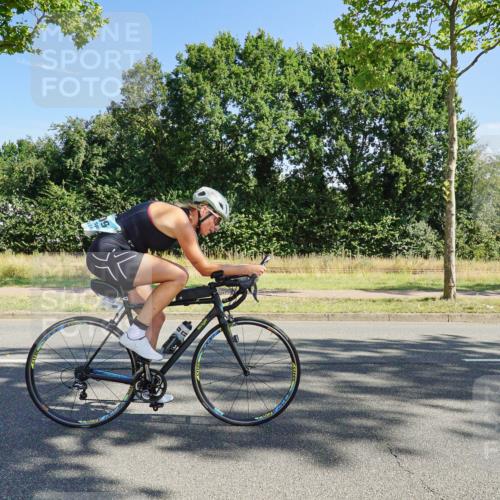 09.08.2026 - GEWOBA Citytriathlon Bremen Michael Burmester http://msf.ph/oto/9958527 09.08.2026 10:51:48 Radfahren 47, 95, 209, 448, 455, 515 meine-sportfotos.de