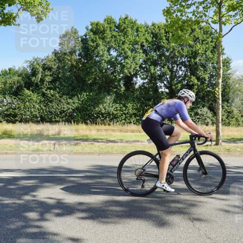 09.08.2026 - GEWOBA Citytriathlon Bremen Michael Burmester http://msf.ph/oto/9958529 09.08.2026 10:51:56 Radfahren 47, 95, 141, 209, 448, 455, 484, 515 meine-sportfotos.de