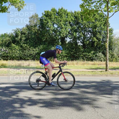 09.08.2026 - GEWOBA Citytriathlon Bremen Michael Burmester http://msf.ph/oto/9958536 09.08.2026 10:52:11 Radfahren 15, 43, 141, 374, 483 meine-sportfotos.de
