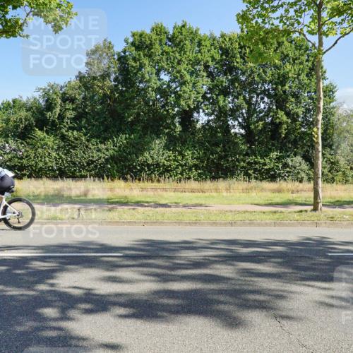 09.08.2026 - GEWOBA Citytriathlon Bremen Michael Burmester http://msf.ph/oto/9958538 09.08.2026 10:52:17 Radfahren 15, 43, 374, 443, 483 meine-sportfotos.de