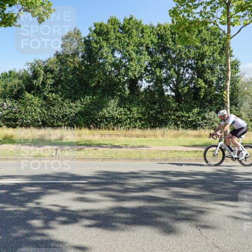 09.08.2026 - GEWOBA Citytriathlon Bremen Michael Burmester http://msf.ph/oto/9958547 09.08.2026 10:52:40 Radfahren 181, 305, 510 meine-sportfotos.de