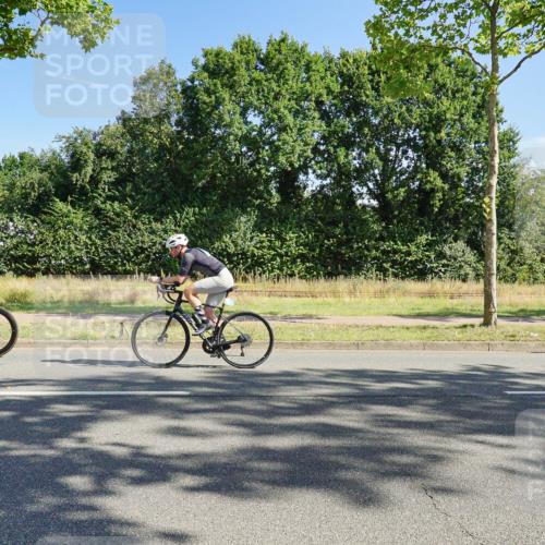 09.08.2026 - GEWOBA Citytriathlon Bremen Michael Burmester http://msf.ph/oto/9958548 09.08.2026 10:52:41 Radfahren 181, 305, 510, 521 meine-sportfotos.de