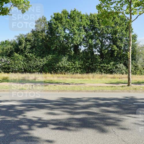 09.08.2026 - GEWOBA Citytriathlon Bremen Michael Burmester http://msf.ph/oto/9958589 09.08.2026 10:53:50 Radfahren 153, 193, 292, 433, 492, 501 meine-sportfotos.de