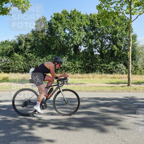 09.08.2026 - GEWOBA Citytriathlon Bremen Michael Burmester http://msf.ph/oto/9958595 09.08.2026 10:54:03 Radfahren 193, 247, 367, 473, 501 meine-sportfotos.de