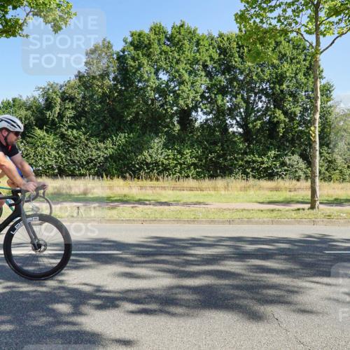 09.08.2026 - GEWOBA Citytriathlon Bremen Michael Burmester http://msf.ph/oto/9958608 09.08.2026 10:54:27 Radfahren 13, 33, 87, 111, 223, 331, 436, 467, 509 meine-sportfotos.de