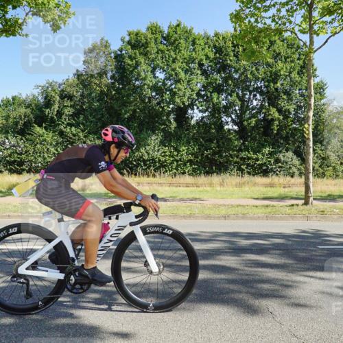 09.08.2026 - GEWOBA Citytriathlon Bremen Michael Burmester http://msf.ph/oto/9958611 09.08.2026 10:54:31 Radfahren 13, 17, 33, 87, 111, 143, 185, 195, 223, 331, 436, 467, 490, 509, 514 meine-sportfotos.de