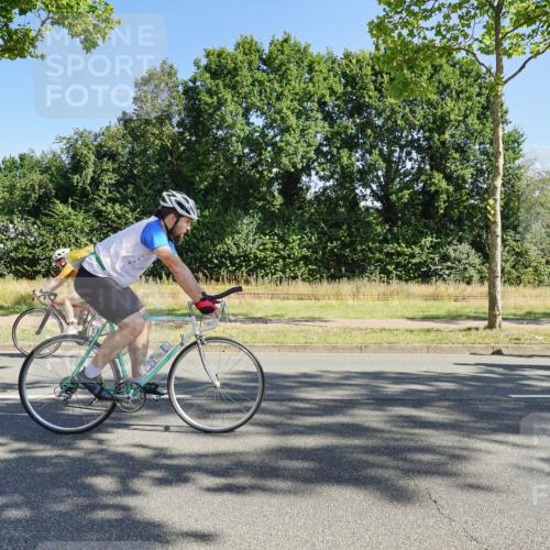 09.08.2026 - GEWOBA Citytriathlon Bremen Michael Burmester http://msf.ph/oto/9958624 09.08.2026 10:54:59 Radfahren 37, 135, 201, 207, 303, 390, 444, 476, 513, 530 meine-sportfotos.de