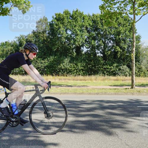 09.08.2026 - GEWOBA Citytriathlon Bremen Michael Burmester http://msf.ph/oto/9958630 09.08.2026 10:55:05 Radfahren 37, 53, 135, 169, 201, 207, 303, 390, 444, 471, 476, 513, 530 meine-sportfotos.de