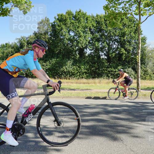 09.08.2026 - GEWOBA Citytriathlon Bremen Michael Burmester http://msf.ph/oto/9958633 09.08.2026 10:55:08 Radfahren 37, 53, 169, 187, 201, 207, 303, 390, 471, 476, 513, 530 meine-sportfotos.de