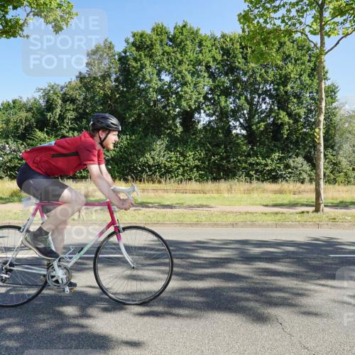 09.08.2026 - GEWOBA Citytriathlon Bremen Michael Burmester http://msf.ph/oto/9958641 09.08.2026 10:55:20 Radfahren 53, 123, 169, 187, 237, 471, 527 meine-sportfotos.de