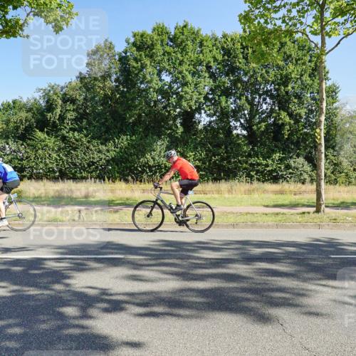 09.08.2026 - GEWOBA Citytriathlon Bremen Michael Burmester http://msf.ph/oto/9958643 09.08.2026 10:55:27 Radfahren 123, 187, 237, 488, 527 meine-sportfotos.de