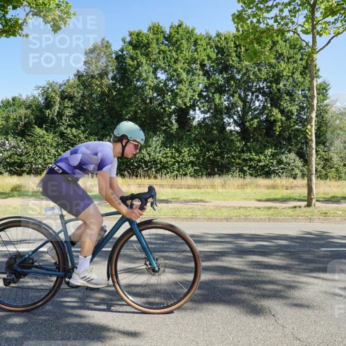 09.08.2026 - GEWOBA Citytriathlon Bremen Michael Burmester http://msf.ph/oto/9958651 09.08.2026 10:55:40 Radfahren 45, 119, 426, 440, 488, 494 meine-sportfotos.de