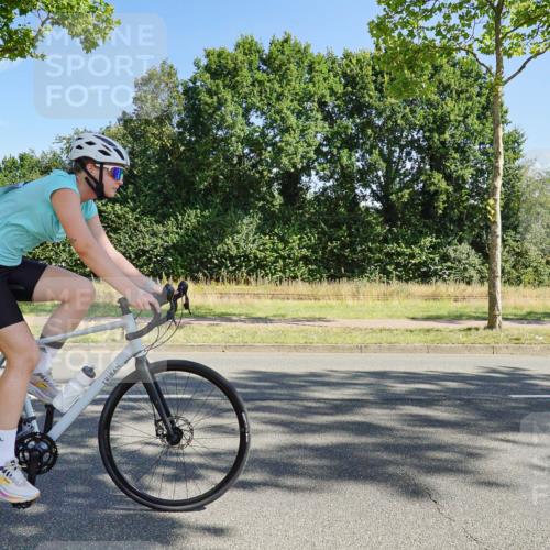 09.08.2026 - GEWOBA Citytriathlon Bremen Michael Burmester http://msf.ph/oto/9958674 09.08.2026 10:56:24 Radfahren 55, 61, 67, 163, 217, 225 meine-sportfotos.de