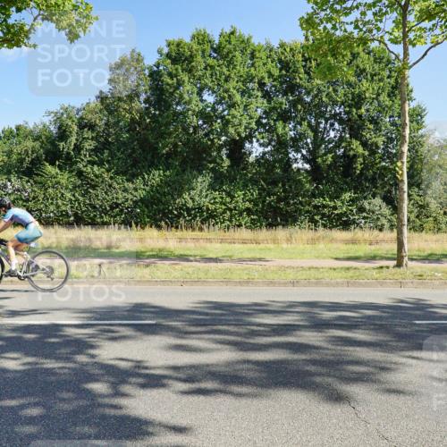 09.08.2026 - GEWOBA Citytriathlon Bremen Michael Burmester http://msf.ph/oto/9958686 09.08.2026 10:56:52 Radfahren 35, 75, 113, 147, 149, 399, 460, 480, 504 meine-sportfotos.de