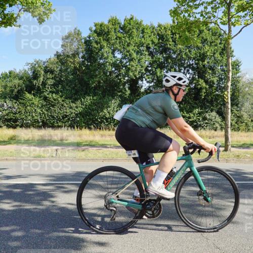 09.08.2026 - GEWOBA Citytriathlon Bremen Michael Burmester http://msf.ph/oto/9958689 09.08.2026 10:56:58 Radfahren 35, 75, 85, 113, 147, 149, 399, 460, 480 meine-sportfotos.de