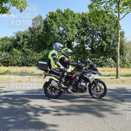 09.08.2026 - GEWOBA Citytriathlon Bremen Michael Burmester http://msf.ph/oto/9958705 09.08.2026 10:57:54 Radfahren 171, 434, 446, 462 meine-sportfotos.de