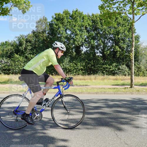 09.08.2026 - GEWOBA Citytriathlon Bremen Michael Burmester http://msf.ph/oto/9958720 09.08.2026 10:59:13 Radfahren 5, 115, 245, 429, 466, 499 meine-sportfotos.de